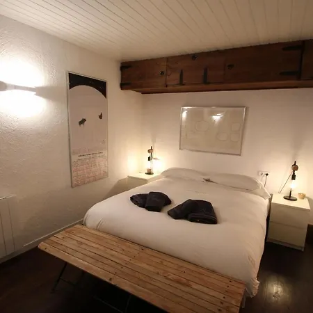 Apartment Iv