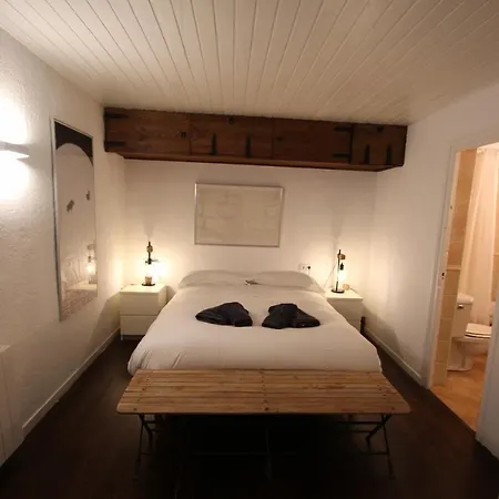 Apartment Iv